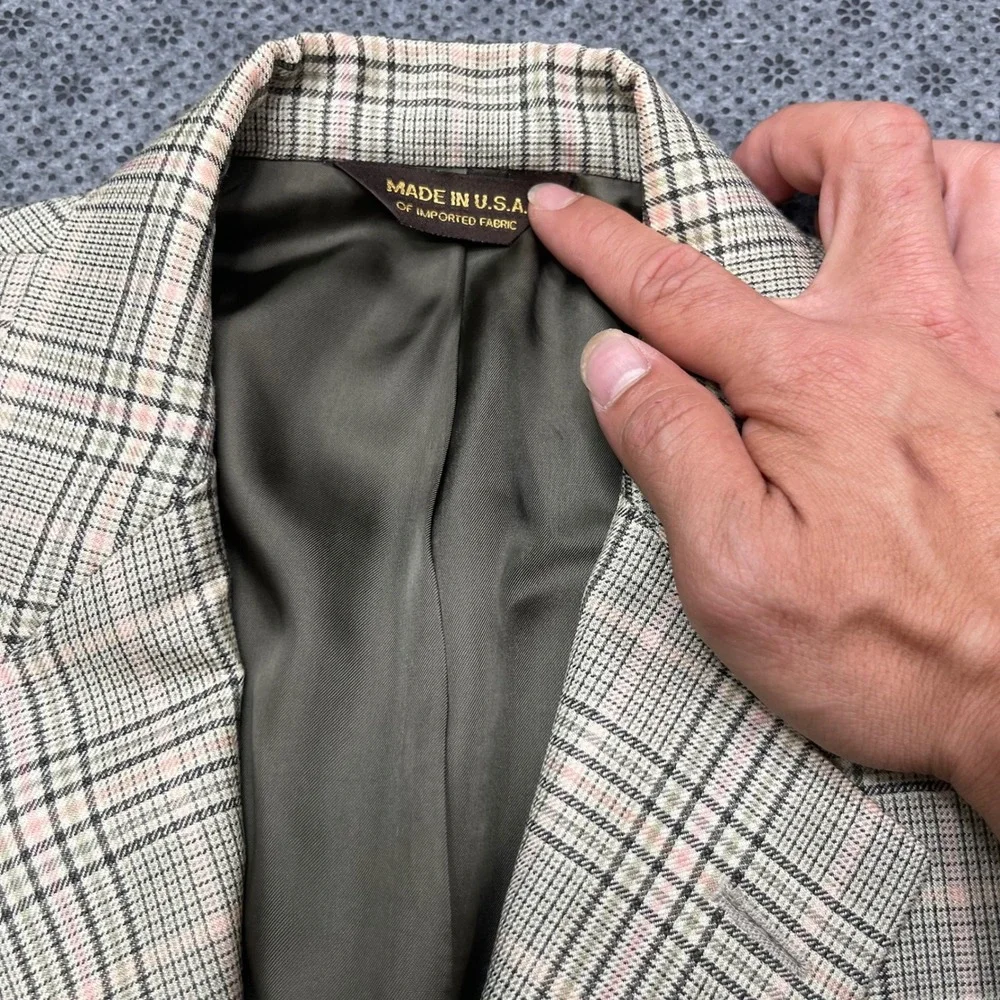 Vintage Southwick Mens 40R Blazer Glen Plaid Sport Coat Grey Tan Pink Made USA